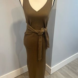 Good American fitted dress